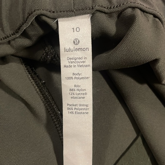 Lululemon On the Fly 7/8 Pants - Picture 8 of 8